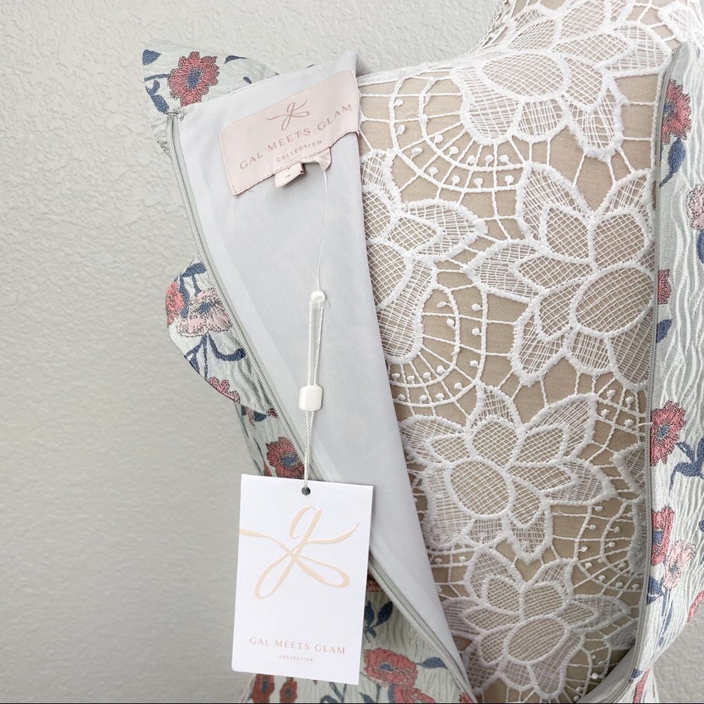 Gal Meets Glam Lola Dancing Daisy Jacquard Dress - Picture 14 of 15